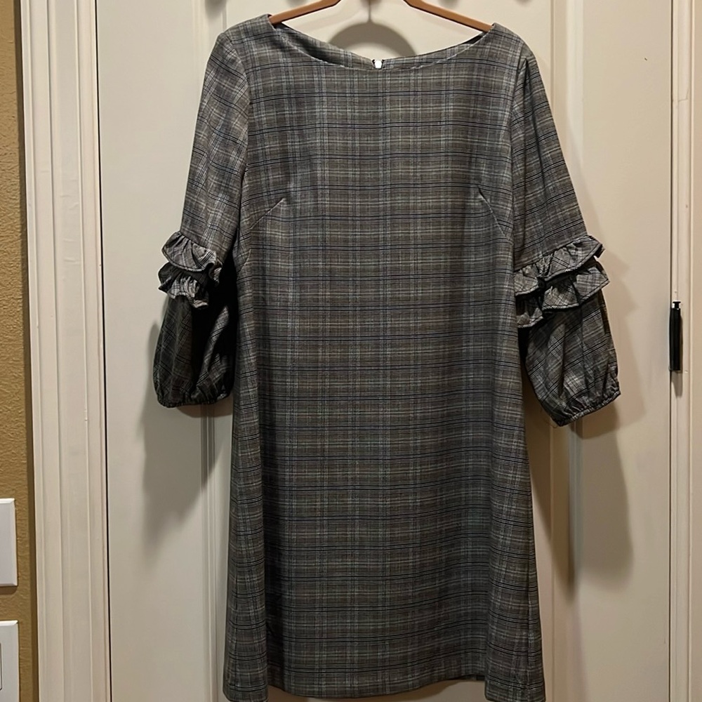 Danny and Nicole’s grey pin stripe dress, size 14, excellent condition